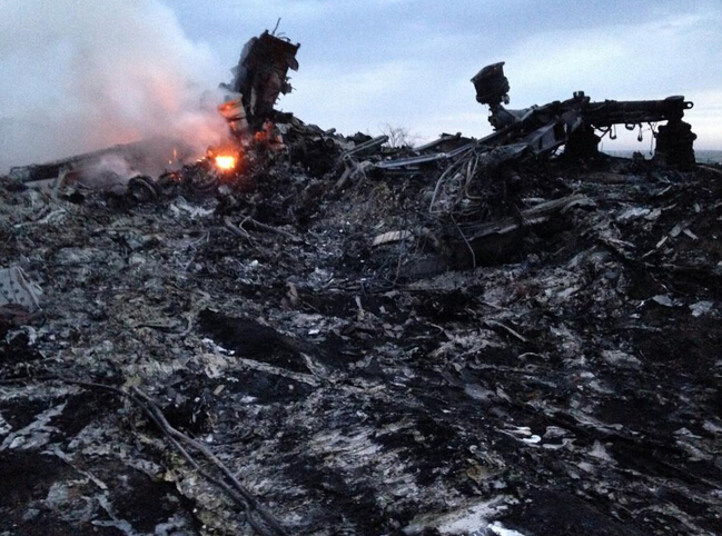 马航mh17客机在乌俄边境坠毁